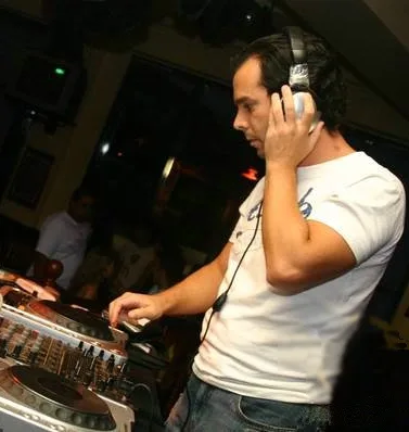 DJ Hervé portrait